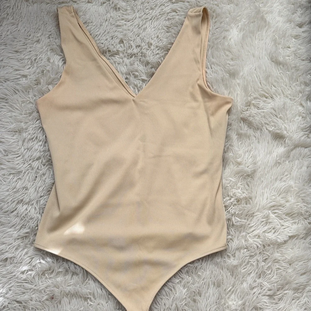 Express Tan Ribbed Bodysuit - Picture 1 of 3